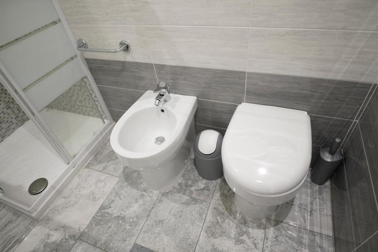 Central Luxury Apartment คาตาเนีย ภายนอก รูปภาพ